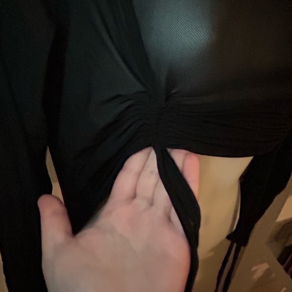 Sheer black crop top - Picture 2 of 6